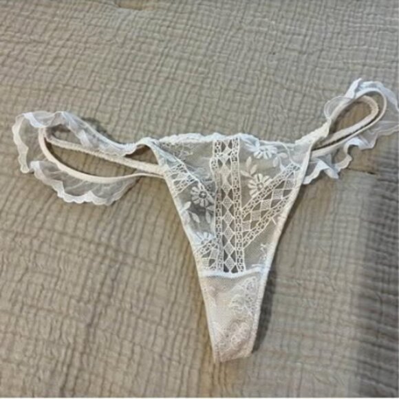 Victoria’s Secret Ivory White Beaded White Wedding Thong - Picture 15 of 15